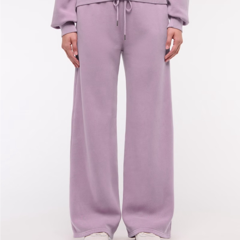 Abercrombie Wide Leg Sunday Sweatpants (L)
